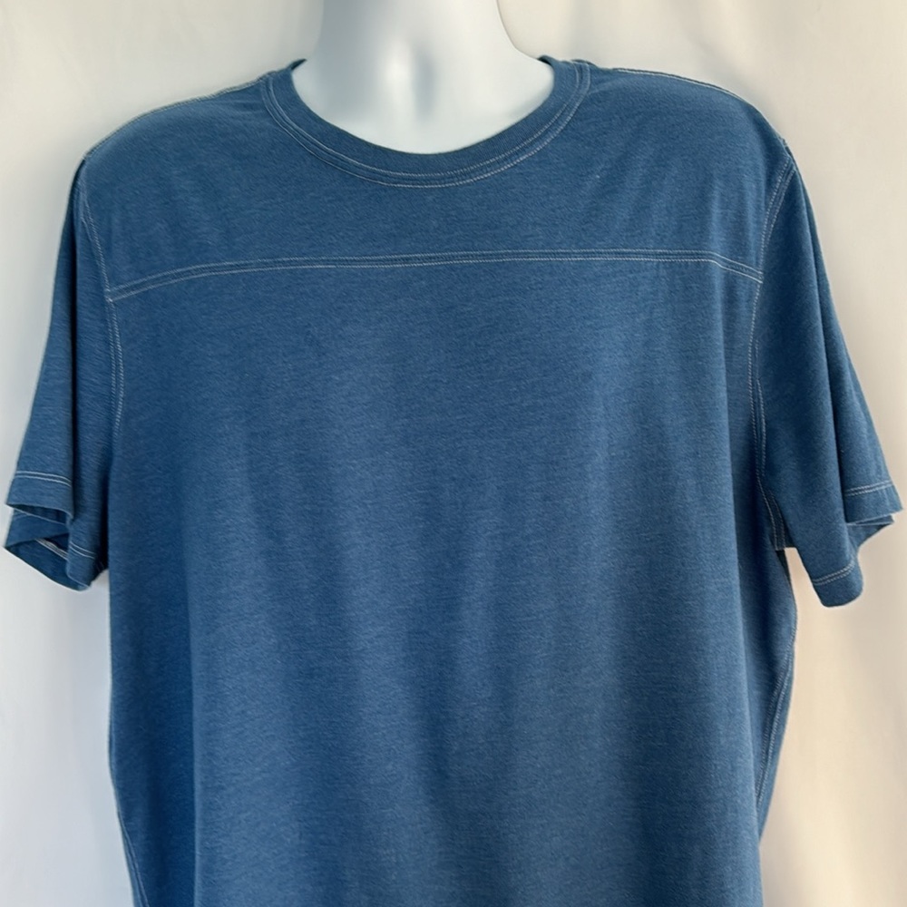 ❤️3/$30 Gap Everyday Soft T-shirt - Picture 2 of 6